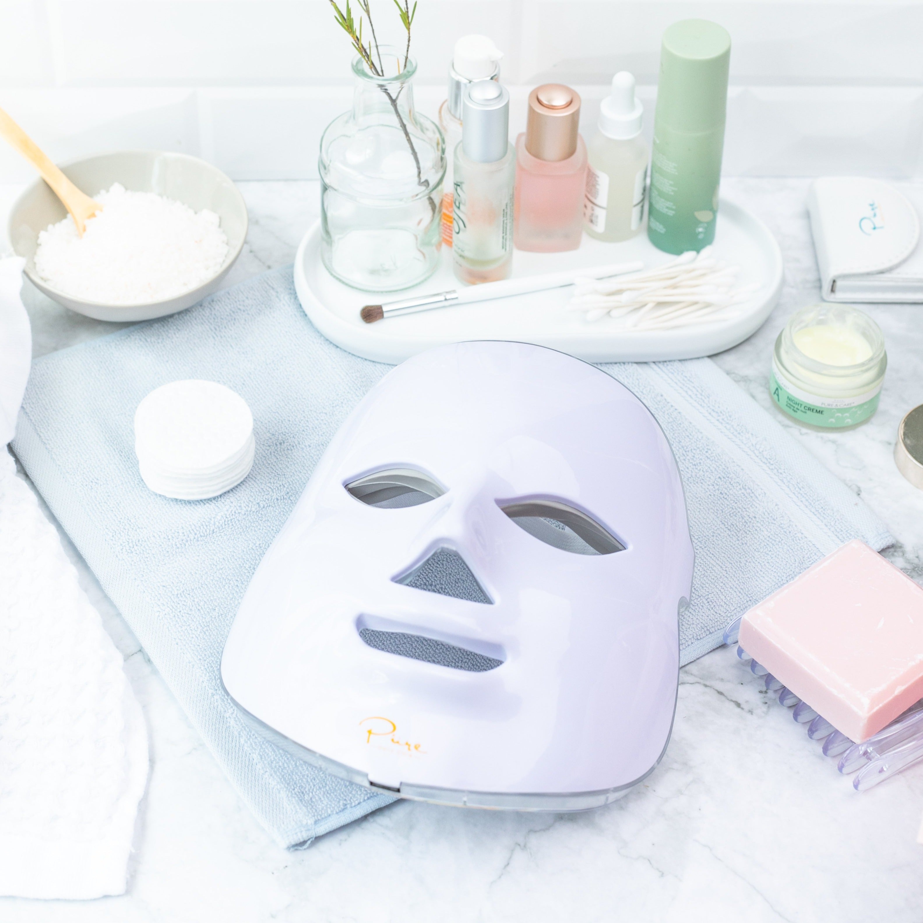 retime Pure LED Mask フェイスマスク Omnilux Men LED Face Mask | Men's Skin Rejuvenation